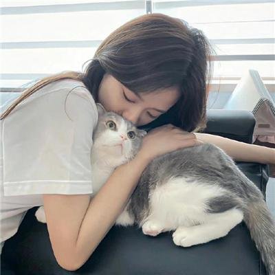 被称为爸爸的女人